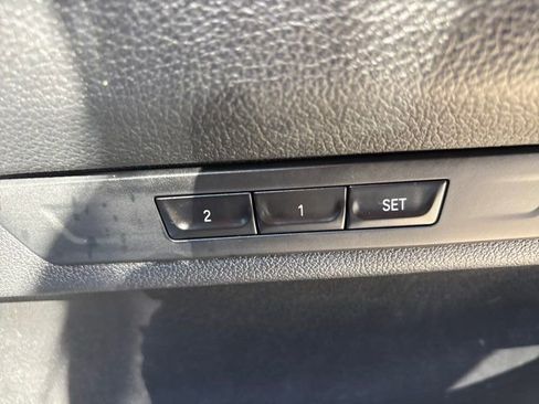 Used 2019 BMW 740e xDrive w/ Executive Package AWD/4WD image 67