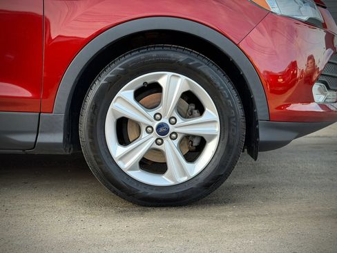 Used 2016 Ford Escape SE FWD image 21