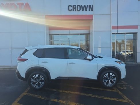 Certified 2023 Nissan Rogue SV image 2