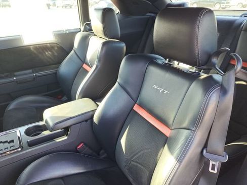 Used 2010 Dodge Challenger SRT8 image 6