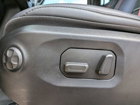 Used 2024 Jeep Gladiator Rubicon image 14