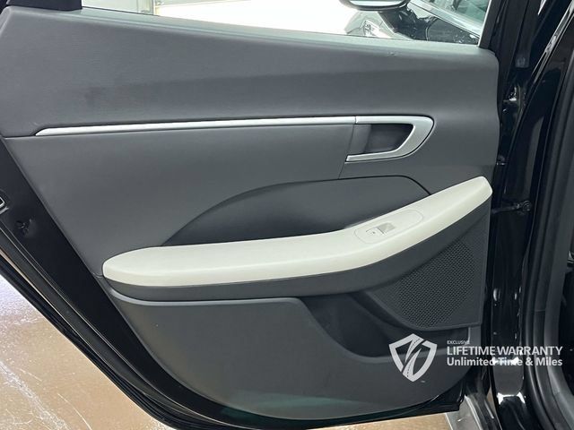 Used 2025 Hyundai Sonata SEL FWD image 18