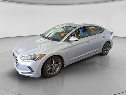 Used 2017 Hyundai Elantra SE