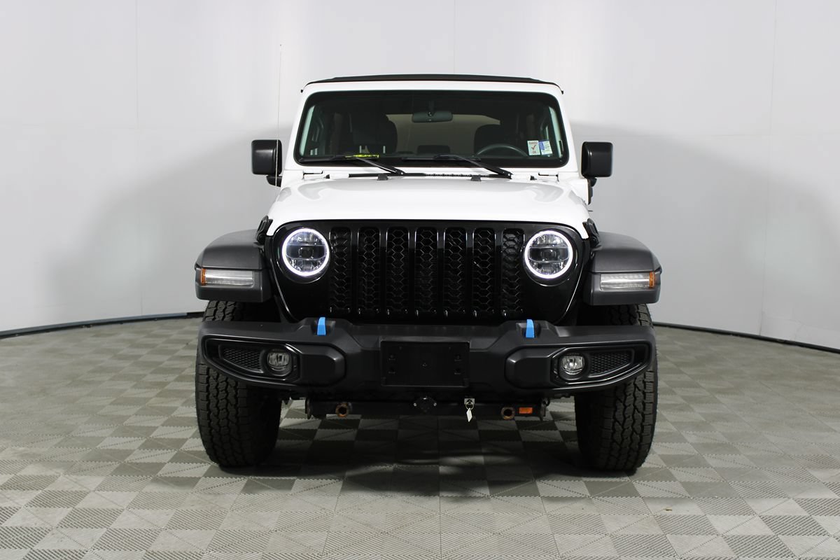 Used 2023 Jeep Wrangler Unlimited w/ Cold Weather Group AWD/4WD image 25