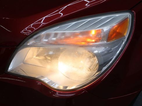 Used 2015 Chevrolet Equinox LT image 25