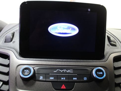 Used 2023 Ford Transit Connect XLT w/ Trailer Tow Package image 12