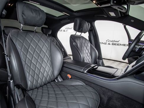 Used 2025 Mercedes-Benz S 580 4MATIC Sedan image 16
