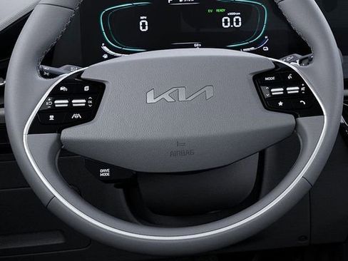 New 2025 Kia Niro EX w/ EX Cold Weather Package image 29
