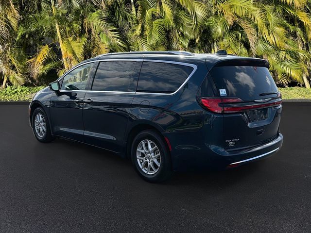 Used 2021 Chrysler Pacifica Touring-L w/ Premium & Safety Sphere Group FWD image 8