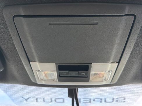 Used 2011 Ford F250 Lariat w/ Lariat Ultimate Pkg image 19