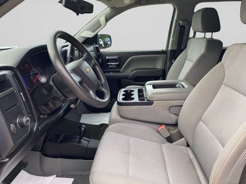 Used 2018 Chevrolet Silverado 1500 Custom w/ Custom Value Package AWD/4WD image 21