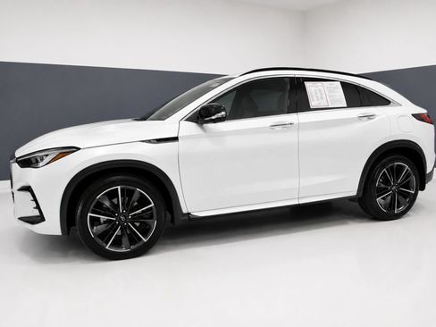 Used 2025 INFINITI QX55 Essential AWD/4WD image 2