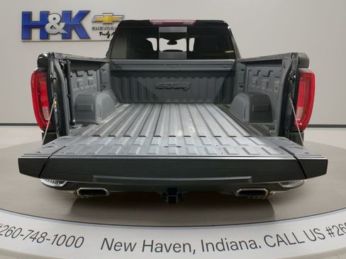 Used 2019 GMC Sierra 1500 AT4 w/ AT4 Premium Package image 7