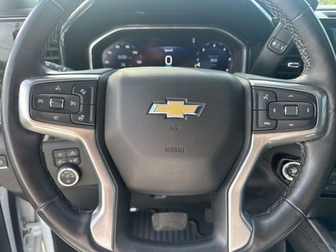 Used 2024 Chevrolet Silverado 2500 LTZ w/ LTZ Convenience Package AWD/4WD image 9