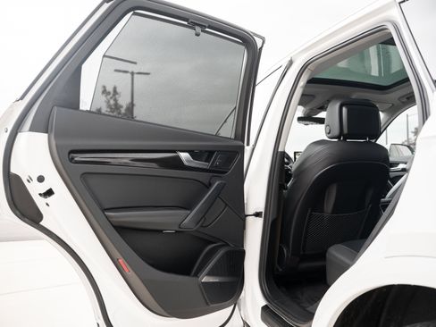 Used 2019 Audi Q5 Prestige w/ Prestige Package AWD/4WD image 27