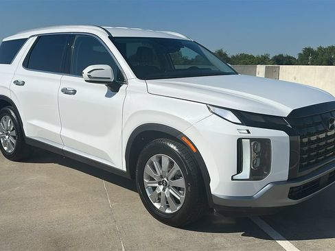 Used 2025 Hyundai Palisade SEL FWD image 14