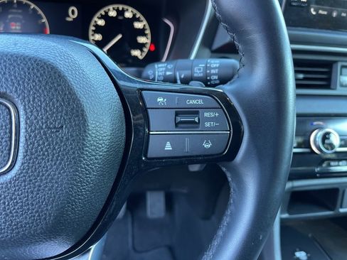 Used 2025 Honda Pilot EX-L image 19