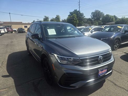 Used 2022 Volkswagen Tiguan SE R-Line AWD/4WD image 7