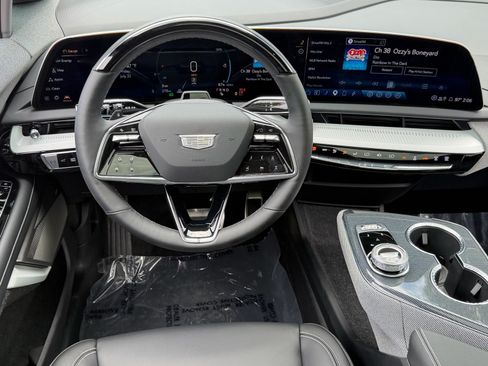 Used 2026 Cadillac Optiq Sport 1 RWD image 13