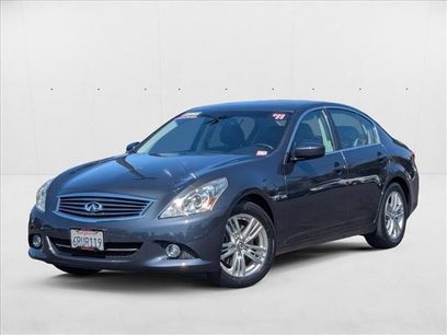 Used 2011 INFINITI G37 Journey w/ Premium Pkg