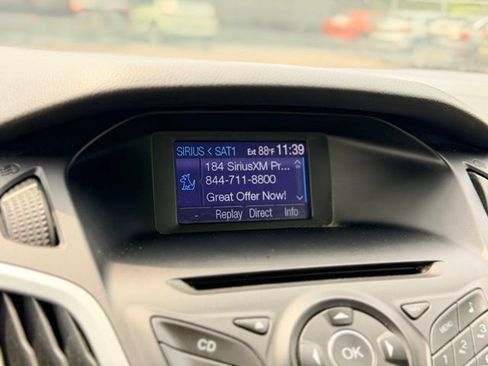 Used 2013 Ford Focus SE FWD image 11