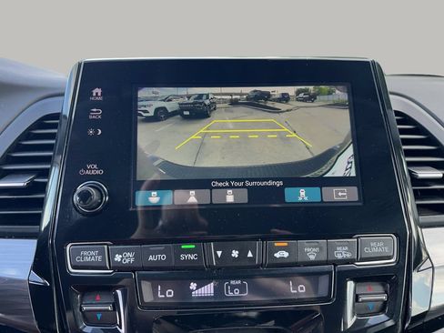 Used 2023 Honda Odyssey Elite image 9