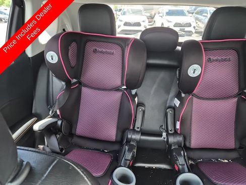 Used 2020 Jeep Compass Latitude w/ Popular Equipment Group FWD image 11