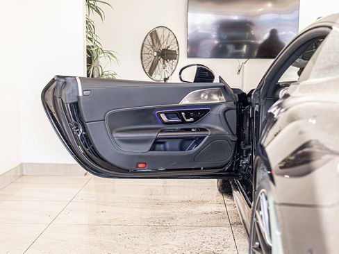 Used 2025 Mercedes-Benz AMG GT 55 image 30