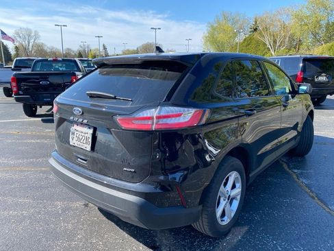 Used 2024 Ford Edge SE AWD/4WD image 4