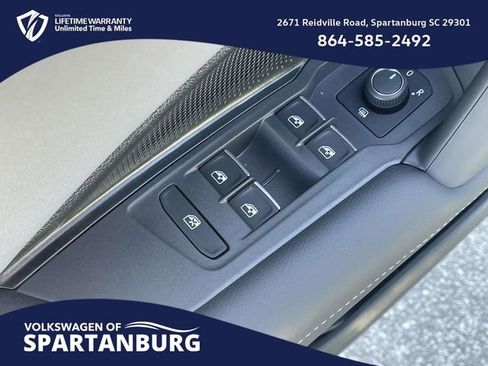 New 2026 Volkswagen Tiguan SE image 19