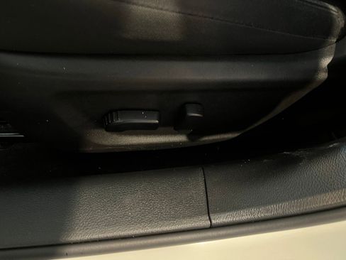 Used 2025 Nissan Altima 2.5 SV FWD image 22