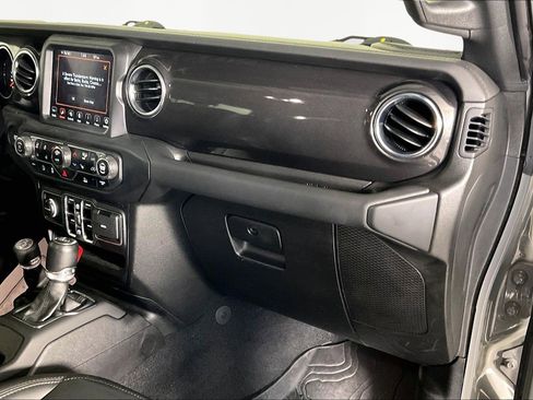 Used 2021 Jeep Wrangler Unlimited Sahara image 16