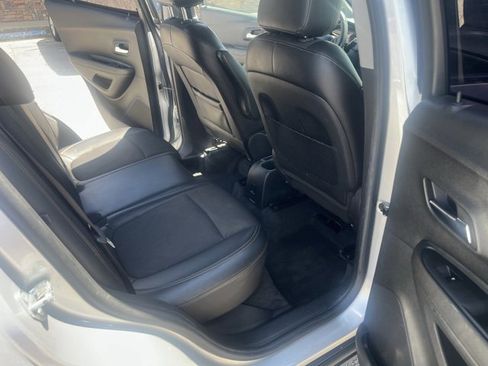 Used 2017 Chevrolet Trax LT w/ Driver Confidence Package image 29