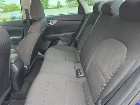 Used 2019 Kia Forte LXS FWD image 11