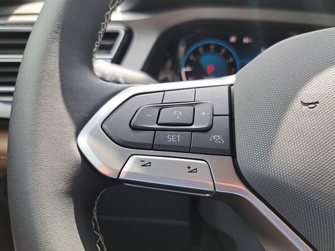 New 2026 Volkswagen Atlas Cross Sport SE FWD image 13