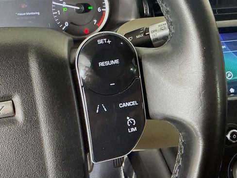 Used 2020 Land Rover Discovery Sport S image 15