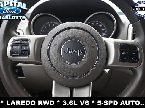 Used 2012 Jeep Grand Cherokee Laredo RWD image 18
