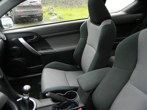 Used 2014 Scion tC image 13