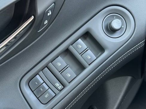 Used 2014 Buick LaCrosse Leather FWD image 19