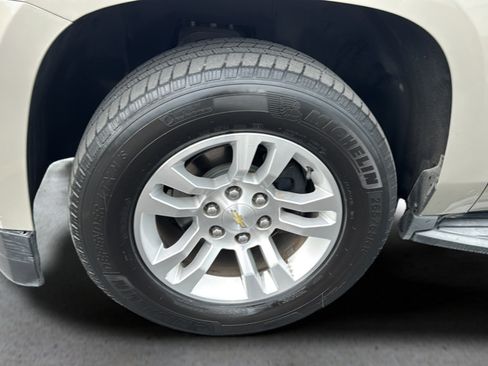 Used 2015 Chevrolet Tahoe LT AWD/4WD image 19