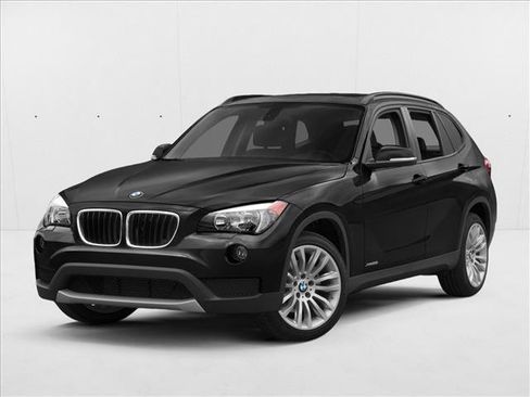 Used 2015 BMW X1 sDrive28i image 1