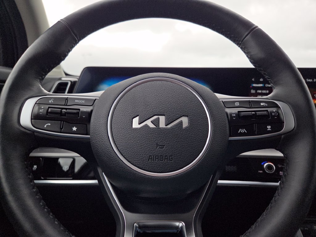 Used 2025 Kia Sportage SX FWD image 31