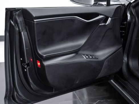 Used 2018 Tesla Model S 75D image 46