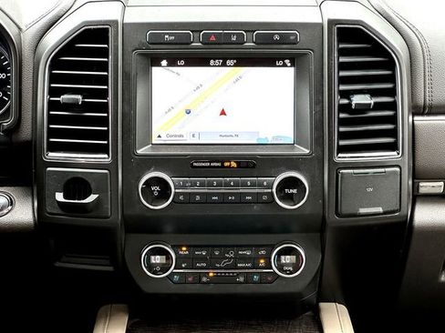 Used 2019 Ford Expedition Max Limited w/ Driver Assistance Package RWD image 31