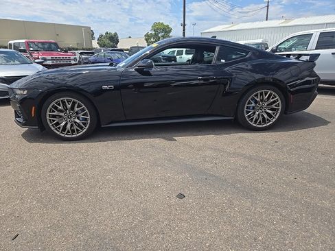 Used 2024 Ford Mustang GT Premium RWD image 5