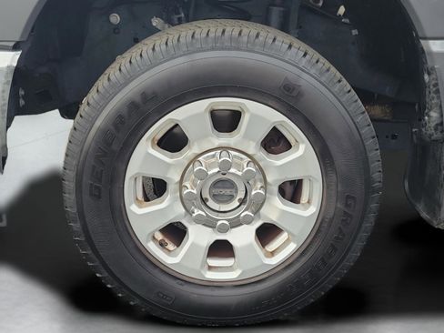 Used 2023 Ford F350 XLT image 29