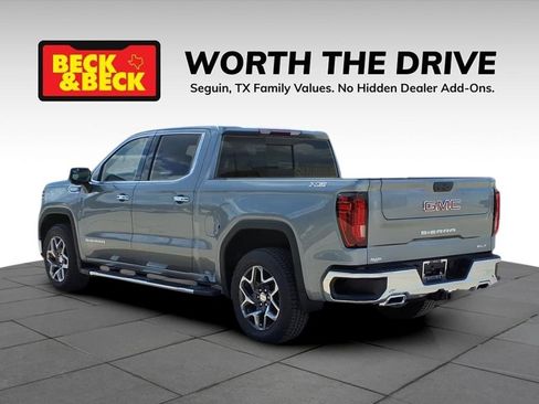 New 2026 GMC Sierra 1500 SLT image 7