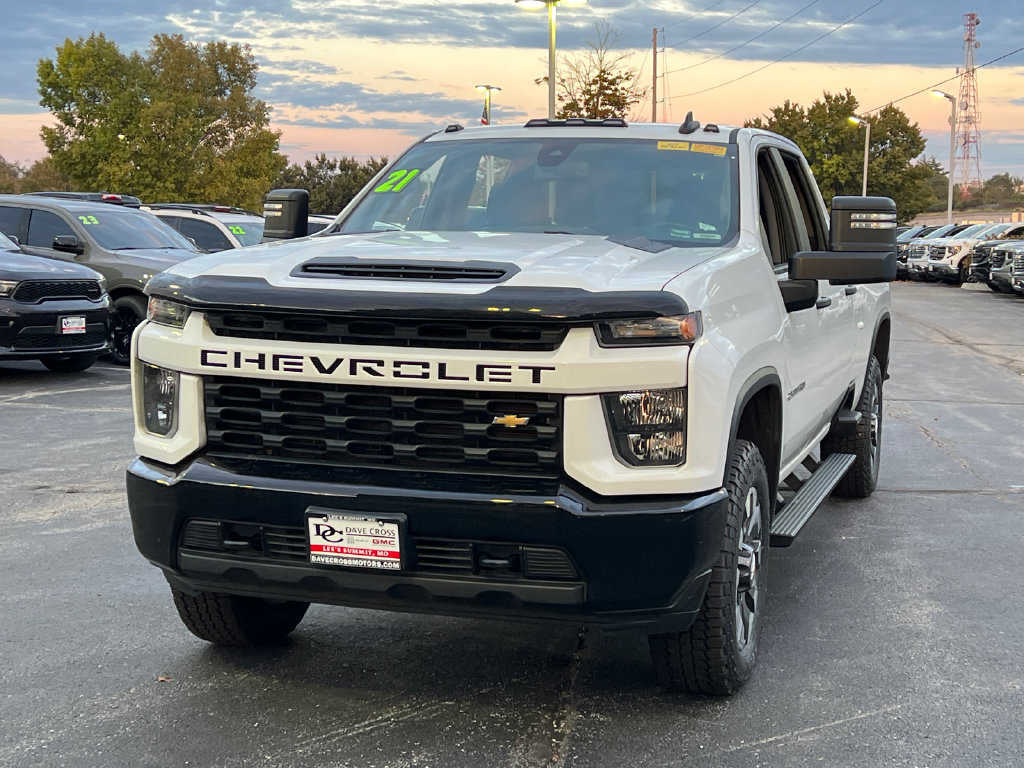 Used 2021 Chevrolet Silverado 2500 Custom w/ Custom Value Package AWD/4WD image 2