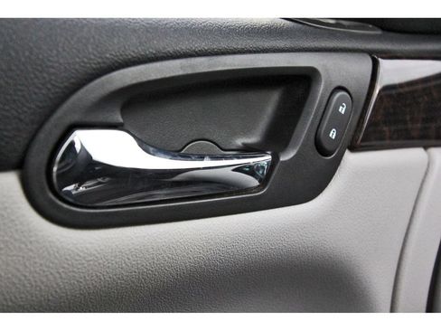 Used 2014 Chevrolet Impala Limited LS FWD image 20