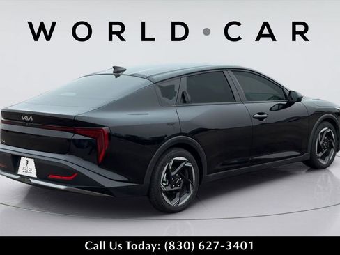 Certified 2025 Kia K4 EX image 3